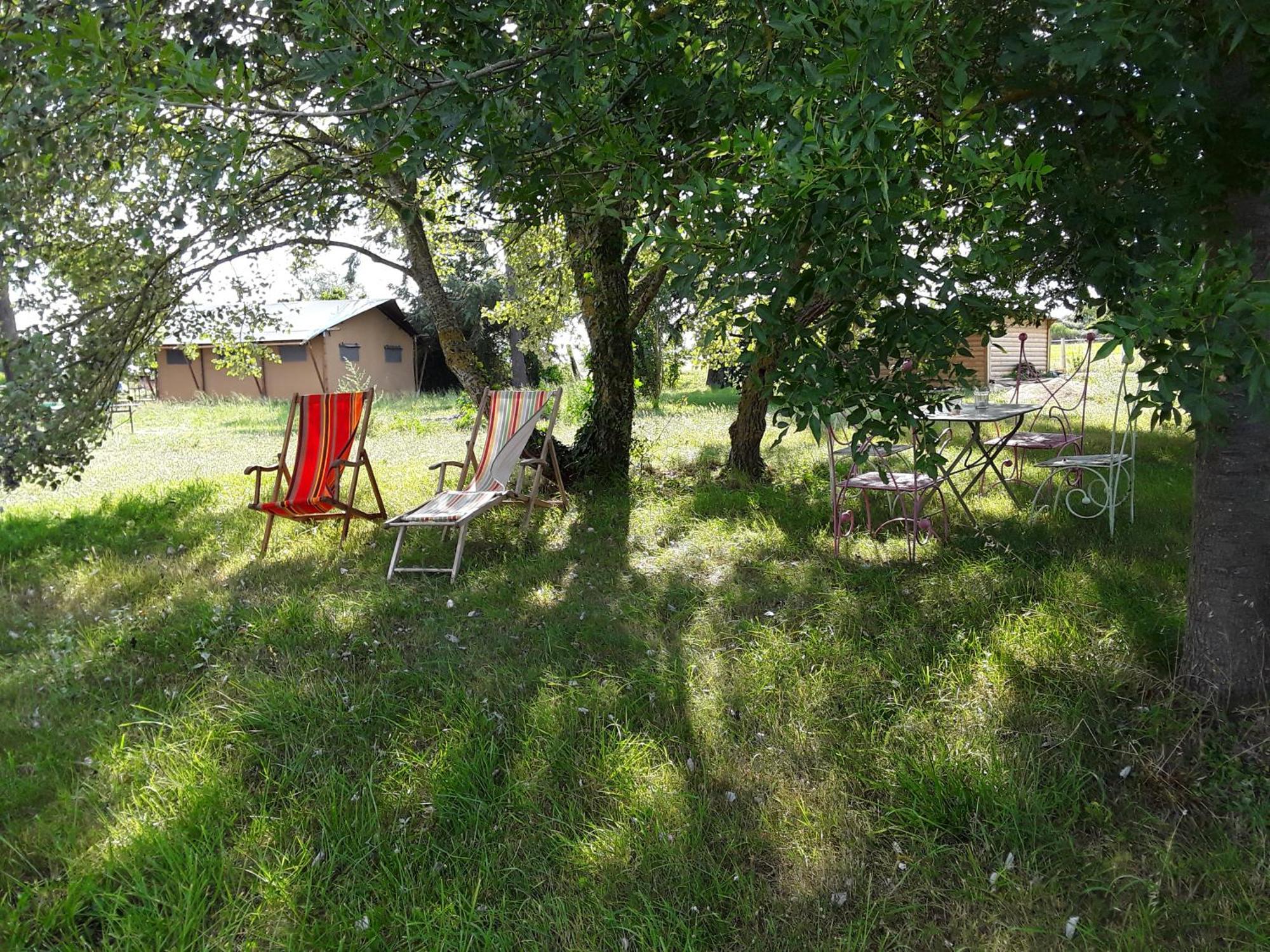 Le Lodge De Loge & Broc La Possonnière Exterior foto